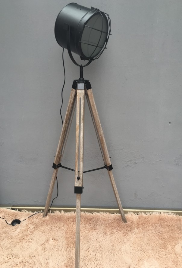 Nordic American Searchlight Lamp on Adjustable Wood Tripod - Image 4