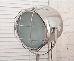 Nordic Style Tripod Spotlight Lamp - Chrome