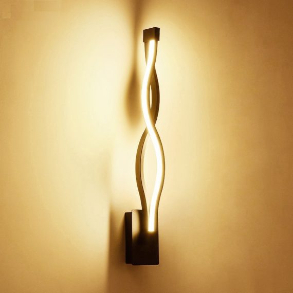 Modern Twist Wall Lamp