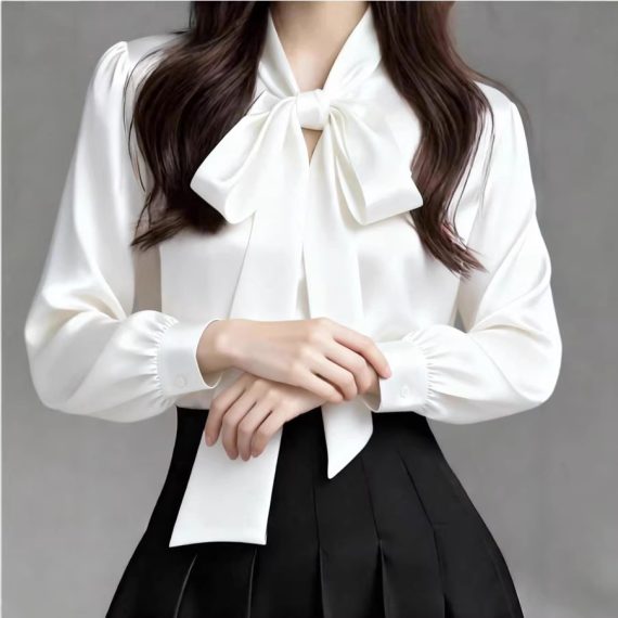 Sophisticated Early Spring Light-Luxury Satin Shirt
