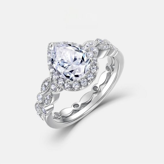Affordable Luxury Waterdrop Moissanite Ring Fashionable
