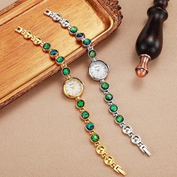 Style Pre-Owned Light Luxury Pearl and Malachite Elegant