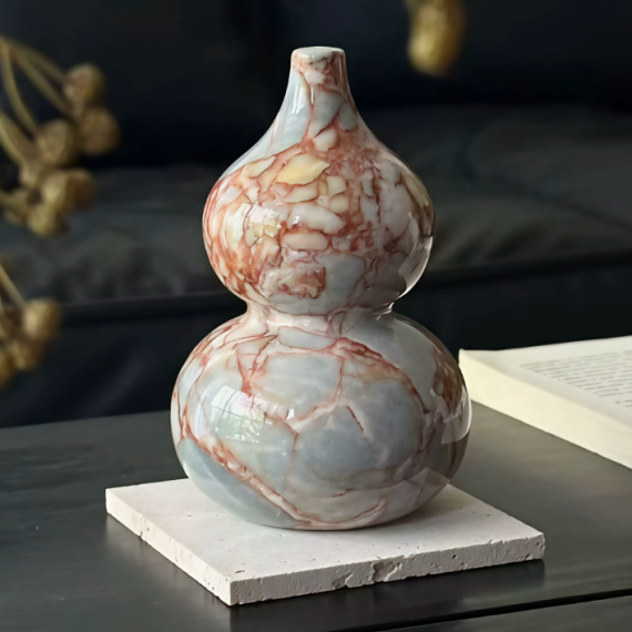 Decor - Leonard & Hazel