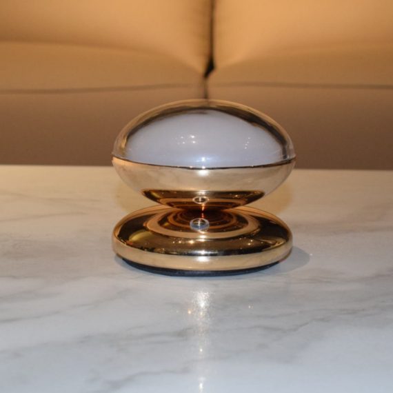 Creamy Light - Leonard & Hazel